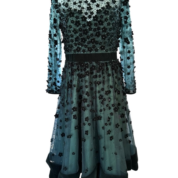 Mac Duggal Dresses & Skirts - Mac Duggal Emerald Green 3D Floral Beaded Illusion Sleeve Cocktail Dress Size 10